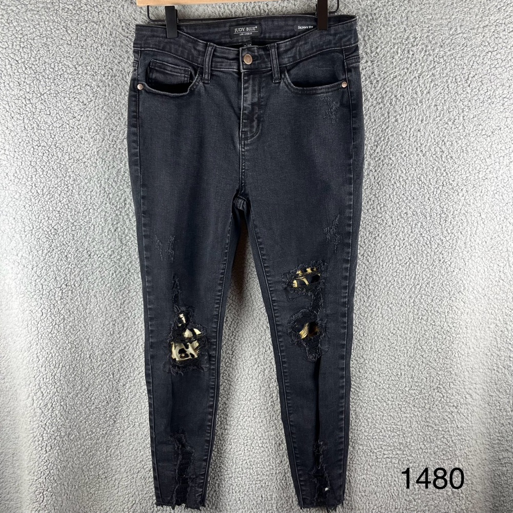 Judy Blue Black Distressed Skinny Jeans